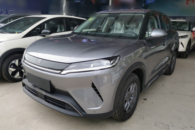 比亚迪 元UP 2025款 301KM 领航型车身外观1