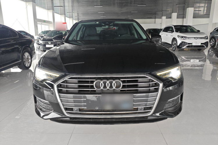 奥迪A6L 2021款 40 TFSI 豪华致雅型车身外观2