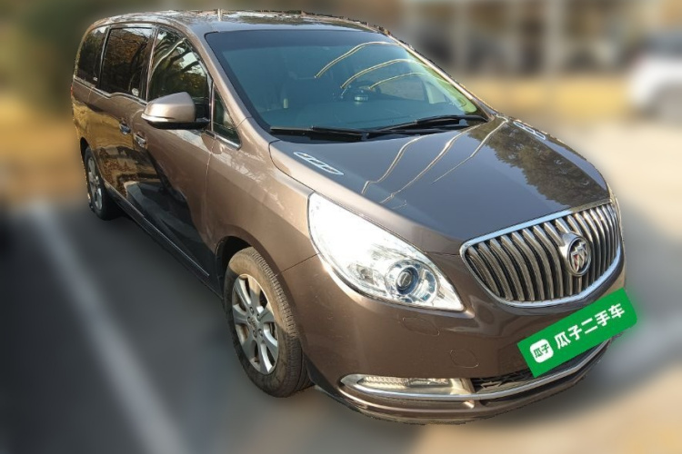 别克GL8 2014款 3.0L GT豪华商务豪雅版车身外观3