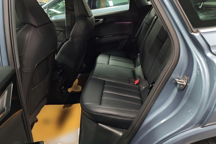 奥迪Q4 e-tron 2024款 40 e-tron 创行版中控内饰21