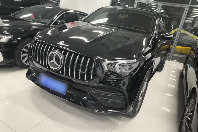奔驰GLE轿跑 2020款 GLE 450 4MATIC 轿跑SUV 时尚型车身外观1