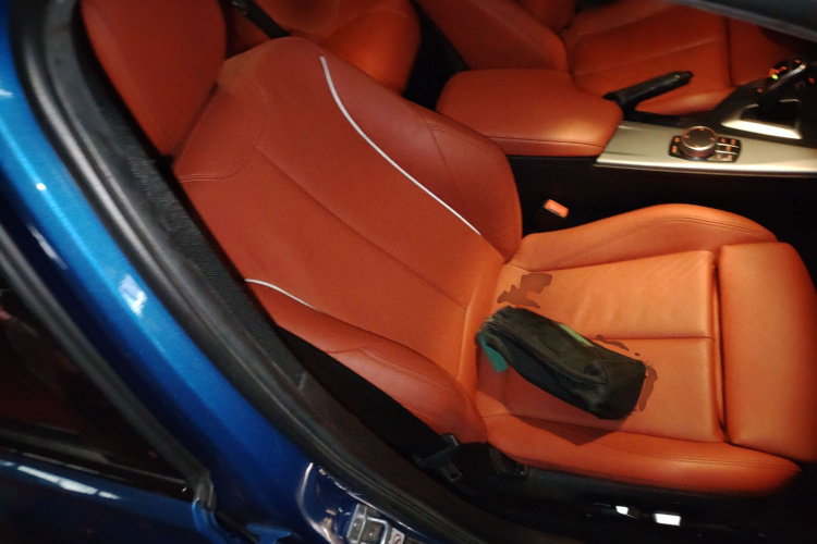 宝马3系 2019款 320i M运动曜夜版局部细节41