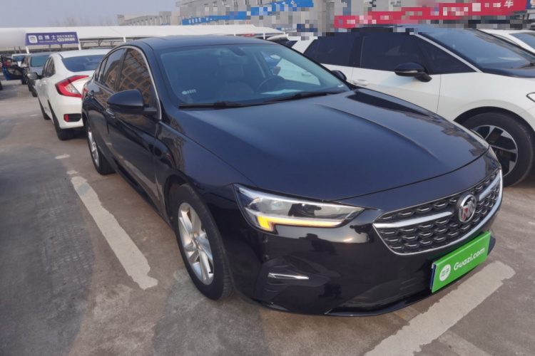 别克 君威 2023款 552T 智享型车身外观3