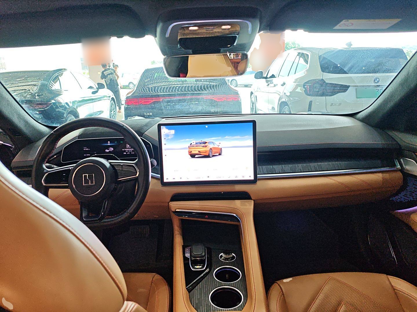 极氪001 2022款 长续航双电机 WE版