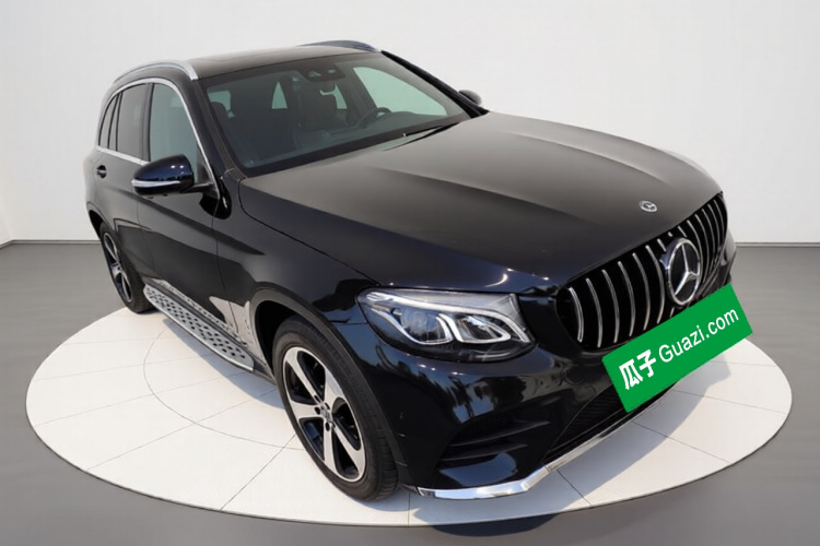 奔驰GLC 2019款 改款 GLC 260 L 4MATIC 豪华型车身外观3