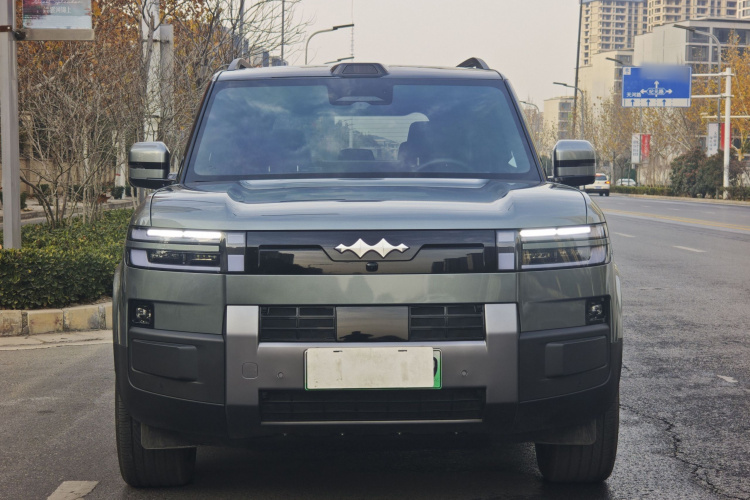 方程豹 钛7 2025款 190KM四驱Ultra版车身外观6002