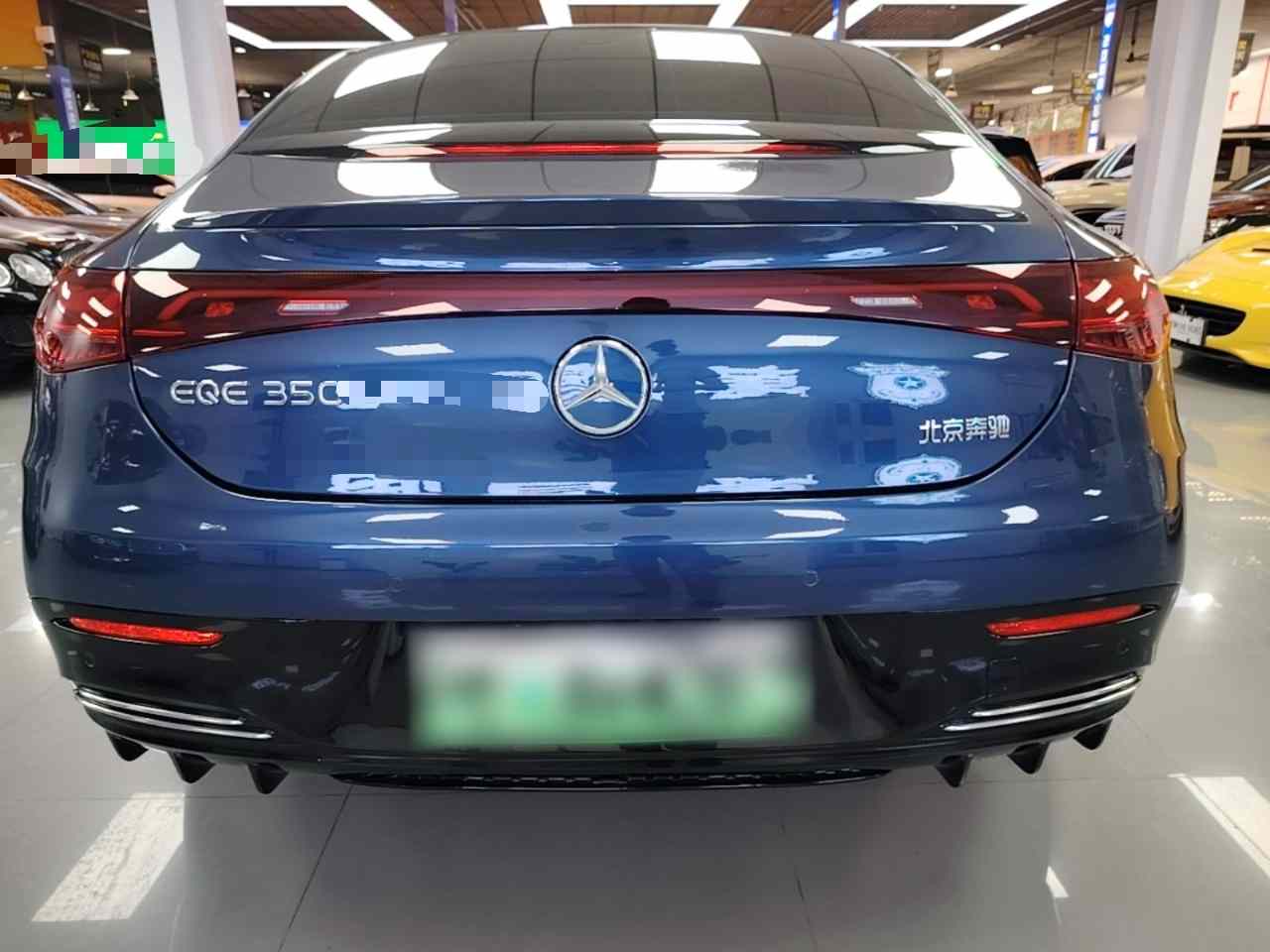 奔驰EQE 2022款 350 先锋版(3)