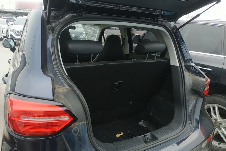 零跑汽车 零跑T03 2021款 400豪华版机舱底盘23