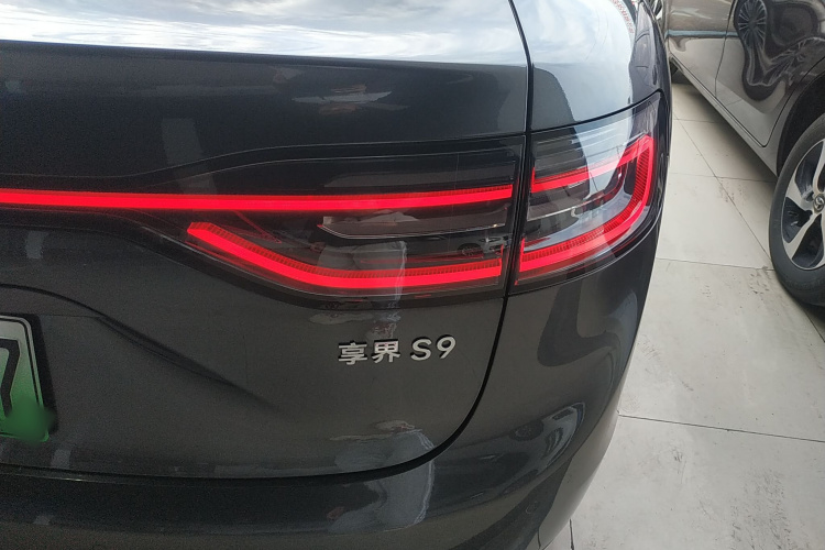 鸿蒙智行 享界S9 2024款 纯电 Ultra 四驱旗舰版车身外观6006