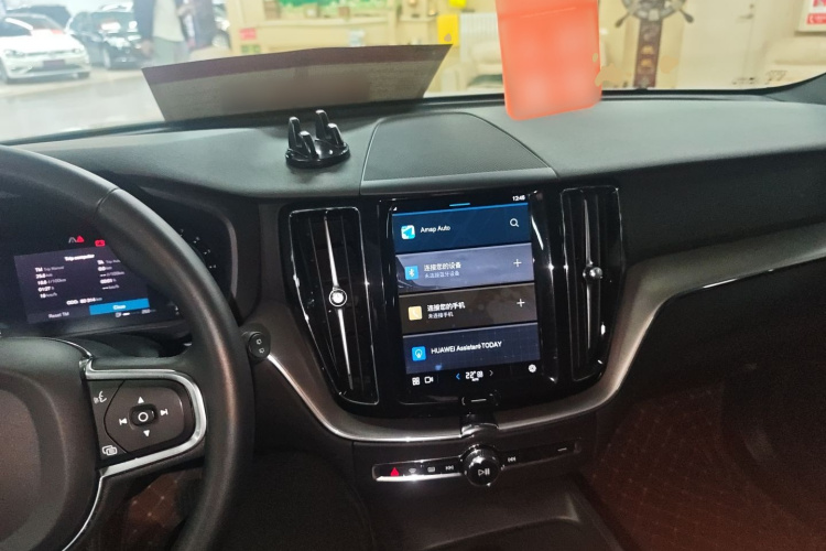 沃尔沃XC60 2024款 B5 四驱智逸豪华版中控内饰12