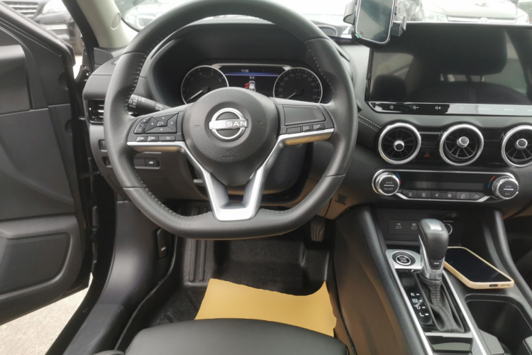 日产 轩逸 2023款 1.6L CVT悦享版中控内饰13