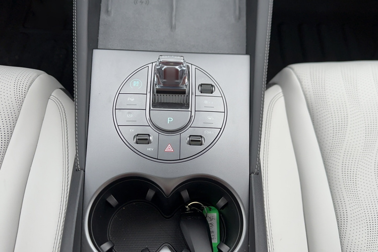 比亚迪 海豹06新能源 2025款 DM-i 智驾版 120KM尊享型局部细节18