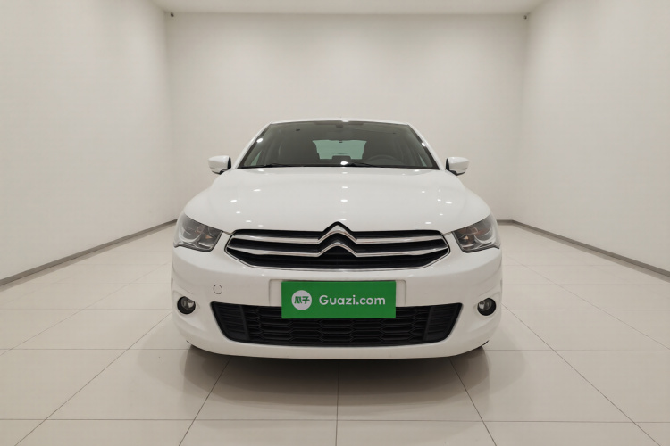 雪铁龙 爱丽舍 2014款 1.6L 手动时尚型车身外观2