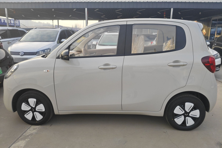 五菱汽车 宏光MINIEV 2025款 四门版 进阶款车身外观4