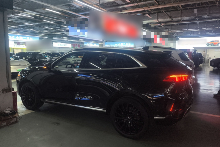 魏牌 摩卡新能源 2022款 1.5T 0焦虑性能版车身外观4