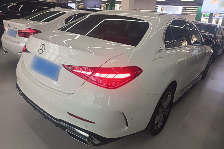 奔驰C级 2022款 C 200 L 运动版车身外观7