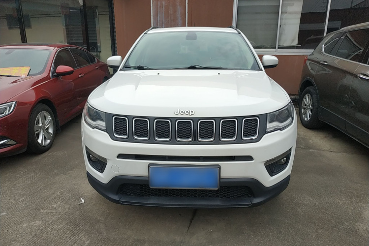 Jeep 指南者 2017款 200T 自动家享版车身外观2