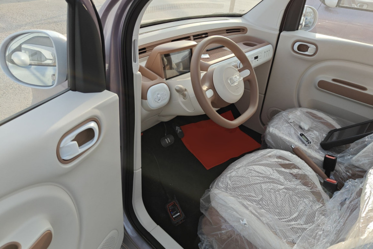 奔腾小马 2026款 222km 萌趣马 Plus中控内饰20