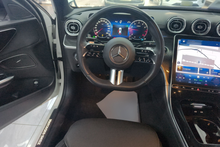 奔驰C级 2023款 改款 C 260 L 运动版中控内饰13