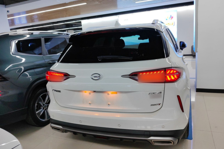 广汽传祺 传祺GS4 PLUS 2022款 390T 自动星际版车身外观6