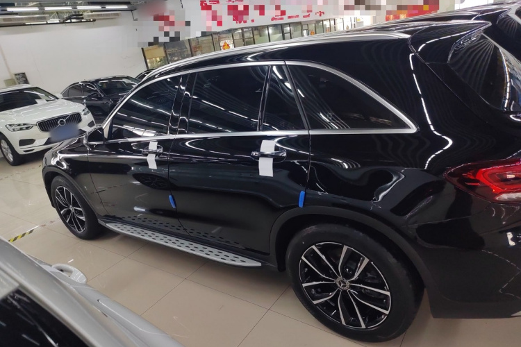 奔驰GLC 2022款 改款二 GLC 260 L 4MATIC 豪华型车身外观4