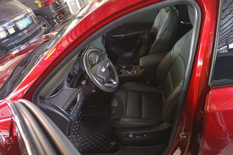 凯迪拉克XT4 2021款 28T 四驱铂金运动版中控内饰19