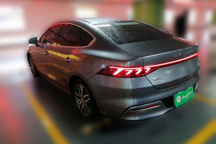 比亚迪 秦PLUS 2021款 DM-i 55KM 旗舰型车身外观5