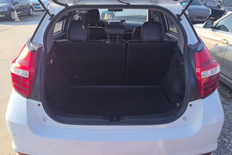 丰田 YARiS L 致炫 2016款 改款 1.5E CVT魅动版局部细节23