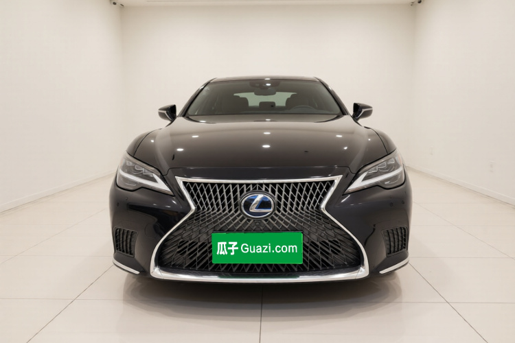 雷克萨斯LS 2021款 500h 卓越版车身外观2