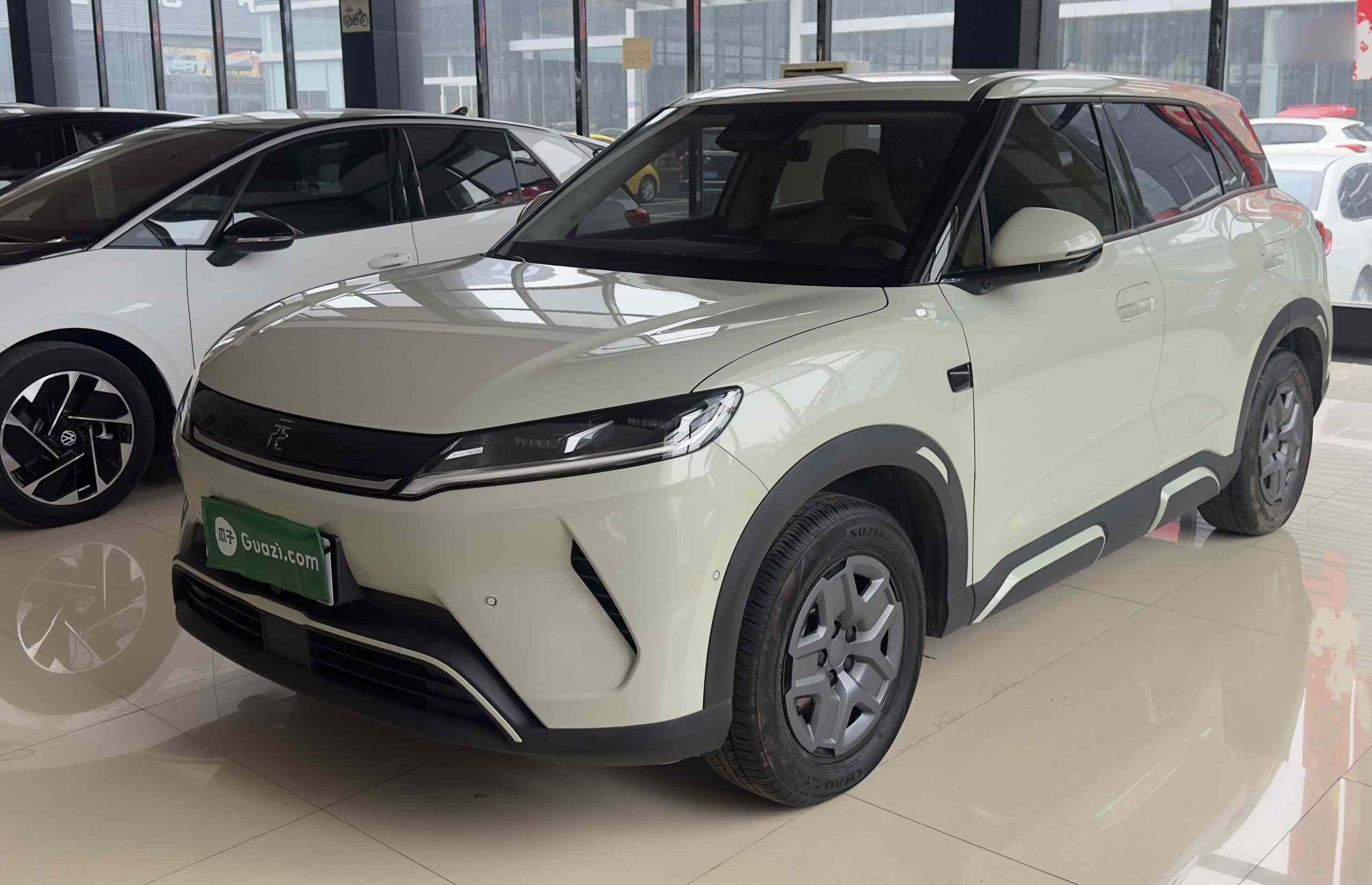 比亚迪 元UP 2025款 智驾版 401KM 活力版(2)