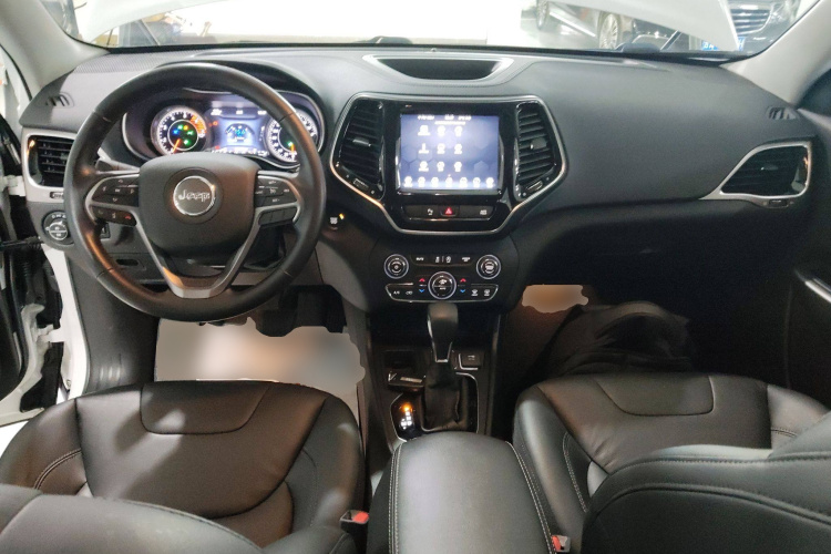 Jeep 自由光 2019款 2.0T 两驱智享版 国V中控内饰12