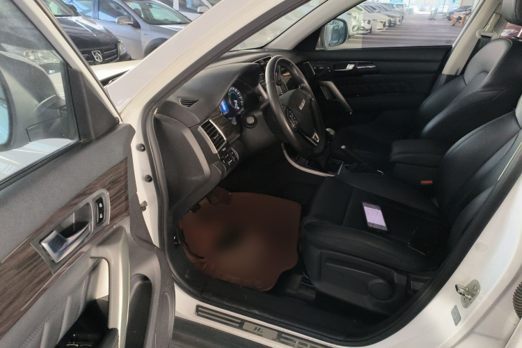 哈弗H2 2016款 红标 1.5T 手动两驱精英型中控内饰20