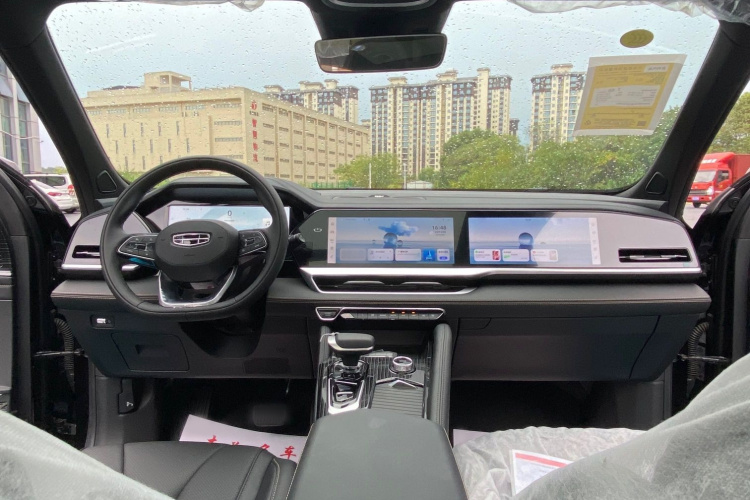 吉利汽车 星越L 2024款 2.0TD DCT EVO两驱长风版中控内饰7001