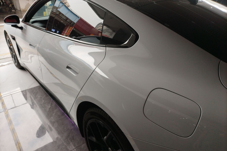 小米汽车 小米SU7 2024款 后驱长续航智驾版车身外观4