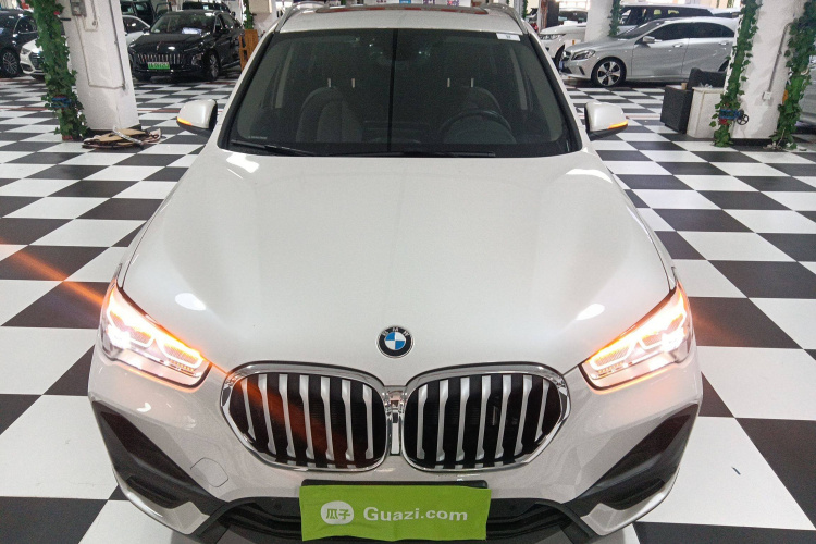 宝马X1 2022款 sDrive25Li 领先型车身外观2