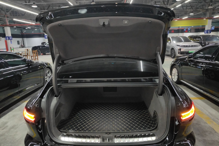 蔚来ET7 2024款 75kWh 行政版机舱底盘23