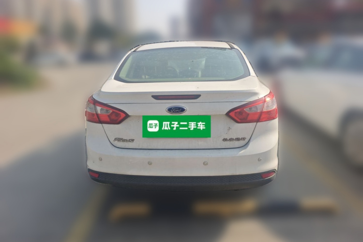 福特 福克斯 2012款 三厢 1.6L 自动舒适型车身外观6004