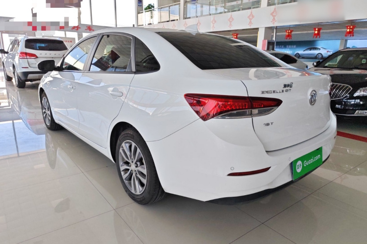 别克 英朗 2018款 18T 自动精英型车身外观4