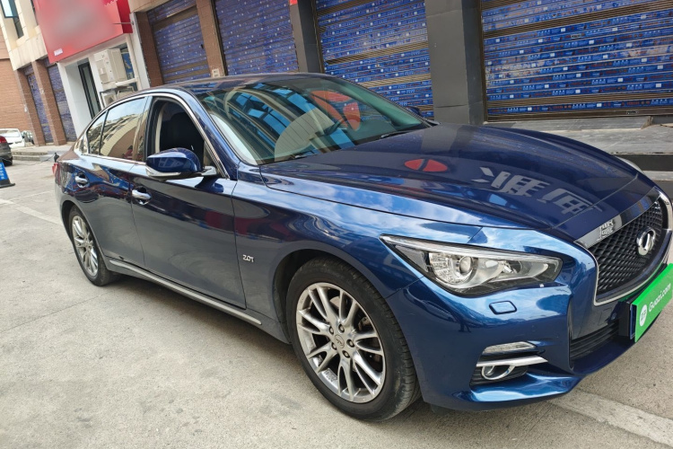 英菲尼迪Q50L 2016款 2.0T 进取版车身外观3