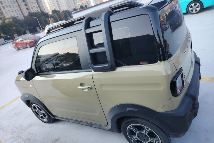 吉利银河 2025款 210km 熊猫骑士车身外观4