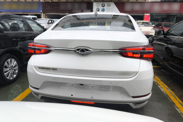 奇瑞 艾瑞泽GX 2018款 1.5T 手动型色版 国V车身外观6