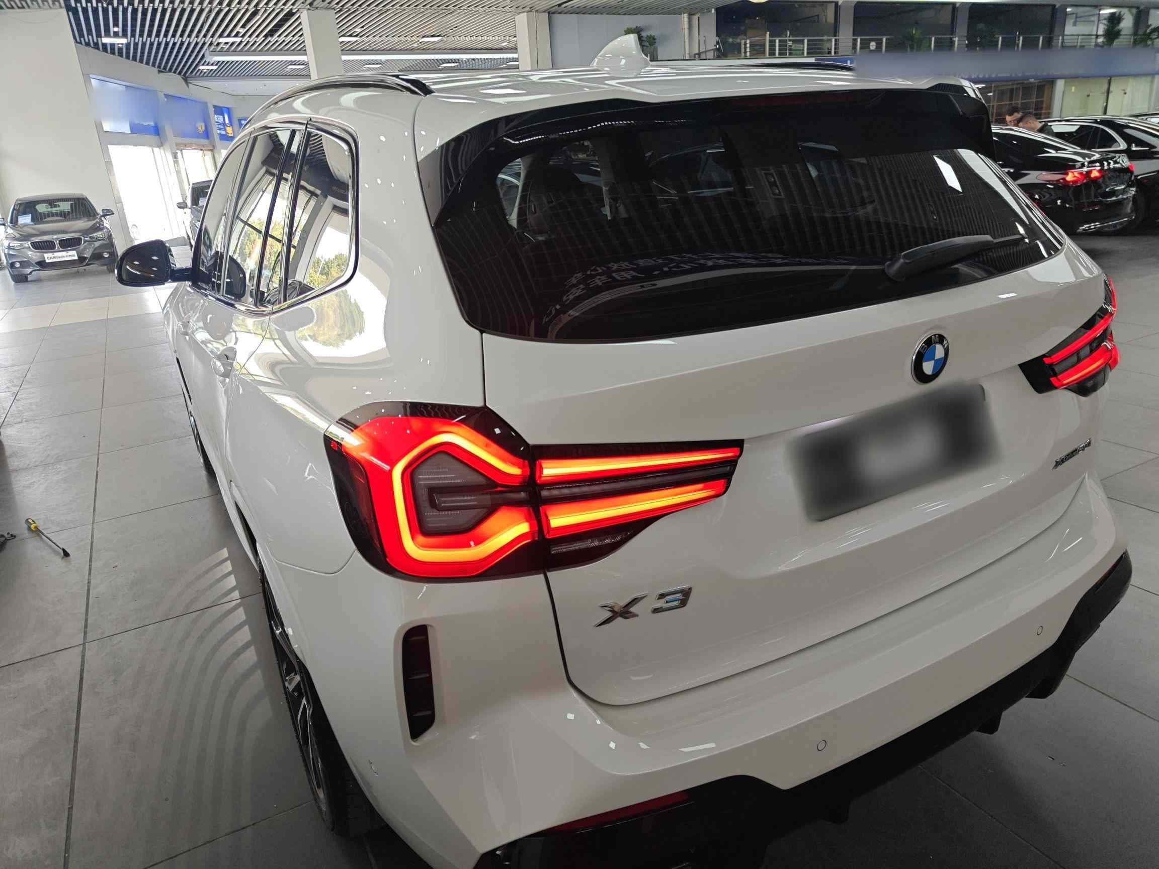 宝马X3 2023款 改款 xDrive30i 领先型 M曜夜套装(3)