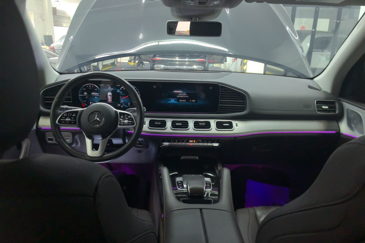 奔驰GLE 2020款 GLE 350 4MATIC 动感型中控内饰7002