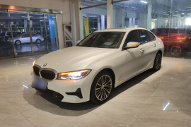 宝马3系 2021款 320i 运动套装