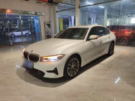 宝马3系 2021款 320i 运动套装