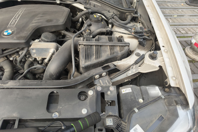 宝马X4 2014款 xDrive20i X设计套装局部细节9007