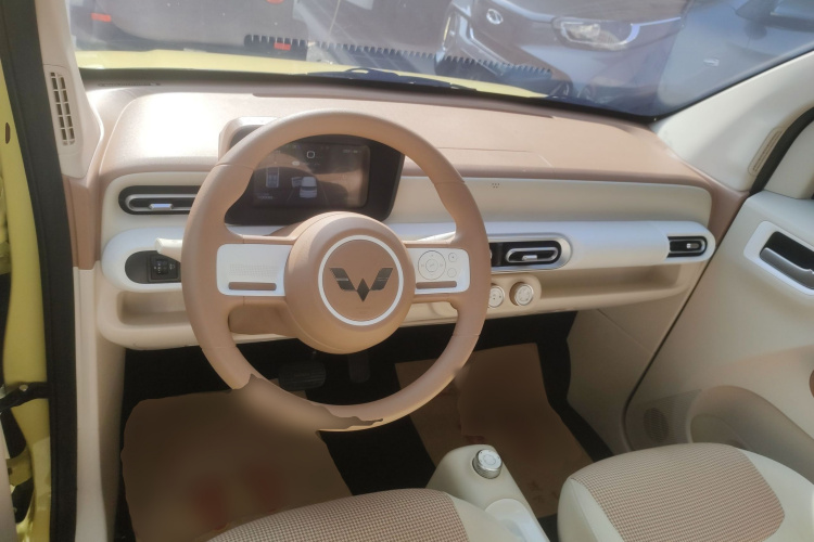 五菱汽车 宏光MINIEV 2024款 第三代 215km 青春版中控内饰12