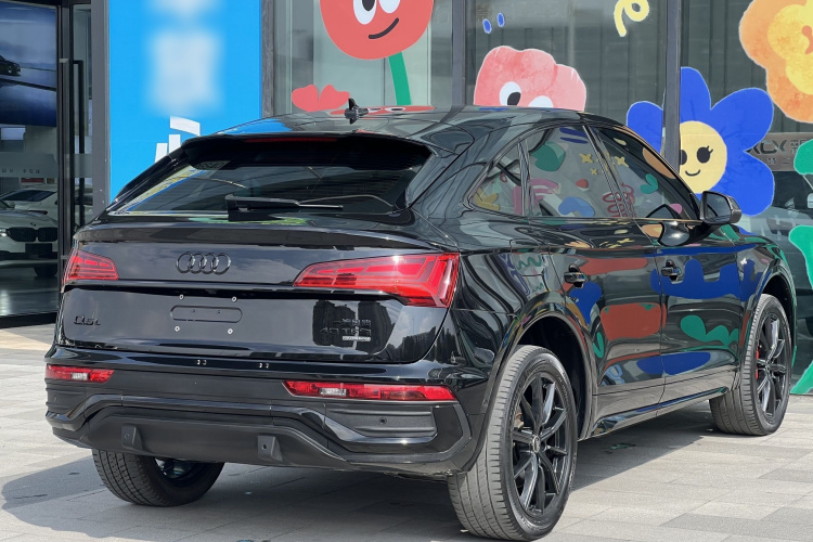 奥迪Q5L Sportback 2024款 40 TFSI 豪华型车身外观6007