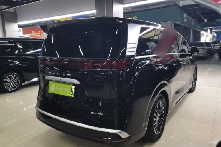 腾势D9 2022款 DM-i 970 四驱旗舰型车身外观7