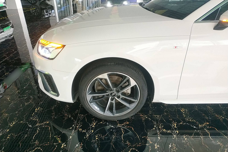 奥迪A4L 2022款 40 TFSI 时尚动感型车身外观6007